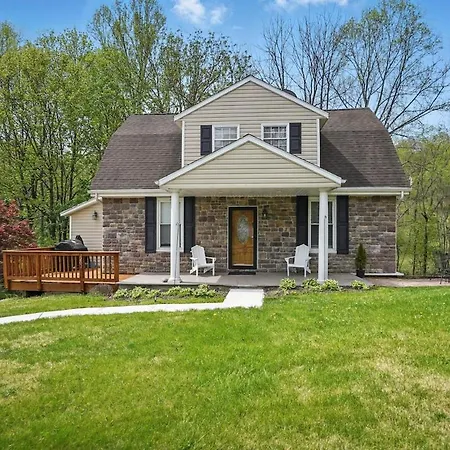 Spacious Home With Great Outdoor Area